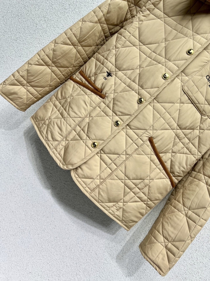 chr1st1an D10r outwear